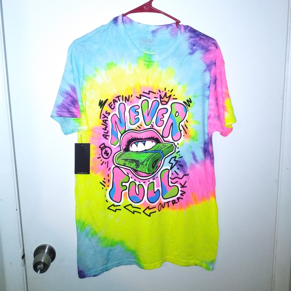 Outrank Tshirt